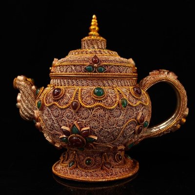 特賣-尼泊爾收老藏銀純手工打造鑲嵌寶石鎏金酒壺    重688可   長18厘米     高16厘米