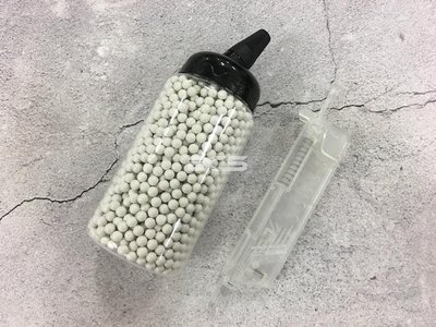 【武莊】現貨 台灣製造 0.2g/0.25g 精密研磨 BB彈罐裝 2000發 + BLS填彈器-B00005