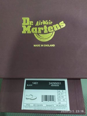 Dr.Martens 英國製三孔馬汀鞋1461 24295001