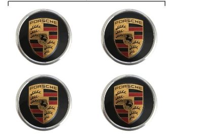 《保時捷車主精品》Taycan 盾徽logo彩色（黑底）輪胎蓋鋁圈蓋芯蓋1組4入（需提供車身號碼供查詢）（附原廠出貨單）