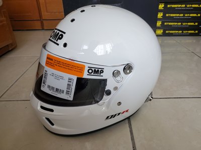 人身部品~全新正OMP GP-R 全罩式安全帽，含HANS扣只要15000自取~