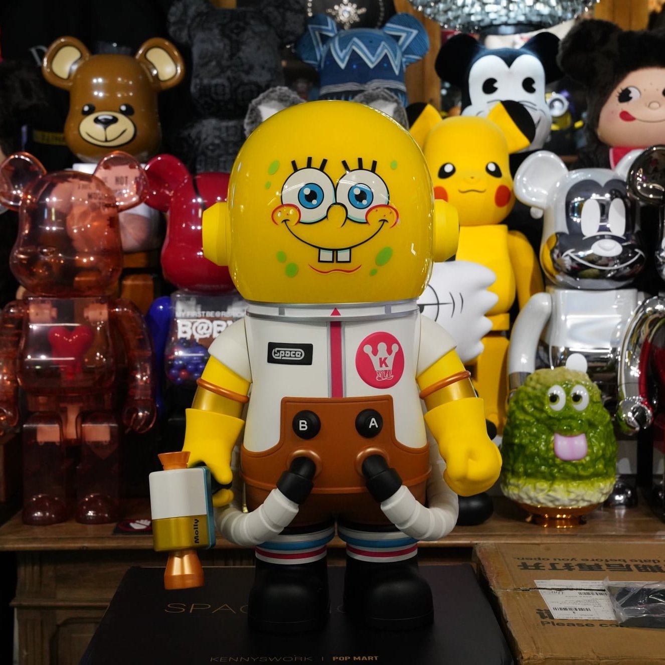 MOLLY × SpongeBob アクションフィギュア s-123.co.jp