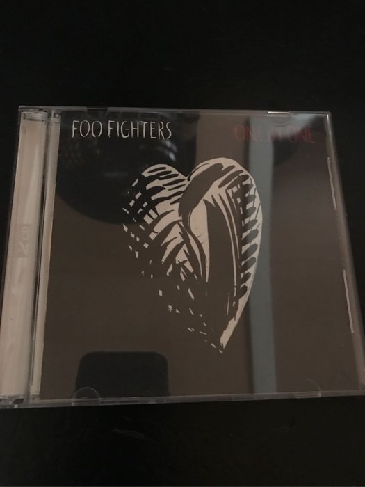 Foo Fighters One By One Cd Dvd專輯 Yahoo奇摩拍賣