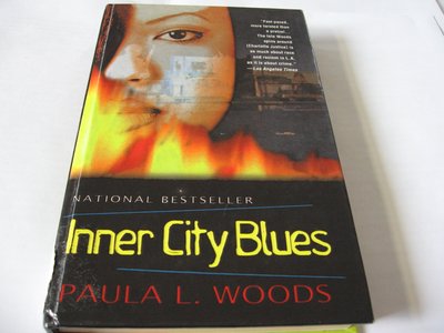 Inner City Blues/Paula L. Woods 英文推理小說 二手舊書 精裝版 無畫線註記 有泛黃現象