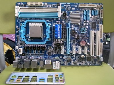 高雄路竹--技嘉 GA-M770T-USB3主機板(含檔板)，加AMD X4 645 四核心(AM3腳)
