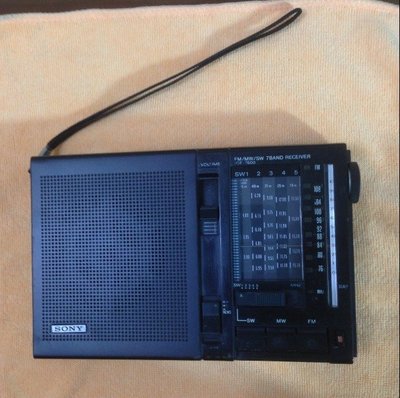 珍藏精品   Sony ICF-7600     7波段 收音機    日本製 經典銘機