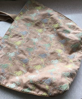 日本製Mina perhonen皆川明100%棉100%麻 刺繡蘋果卡其色麻布背包背袋手提袋肩背包
