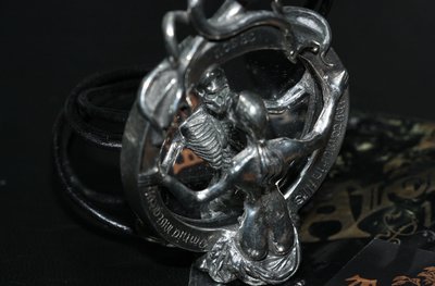 ALCHEMY Necklace 英國品牌手工飾品，N182 Speculum 裸女鬼鏡 銀錫合金項鍊