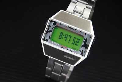 庫存出清~復刻日本80年代熱銷G-shock錶款之大螢幕防水50M多功能電子錶不鏽鋼錶帶-白
