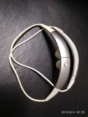 三星藍牙耳機 Gear Circle SM-R130 雙耳 頸掛 帶在脖子上 A130 8-9 成新