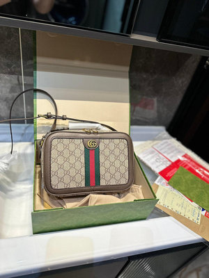 『小牛代購』古奇Gucci GUCCI 新品盒子包，全新造型，精致小巧真的的超級好看，配色也延續了OphidNO207755