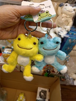 婕的店日本精品~日本帶回~pickles the frog青蛙玩偶鑰匙圈