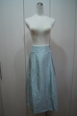 夏姿 SHIATZY CHEN 淺藍色繡花長裙      只賣   6900