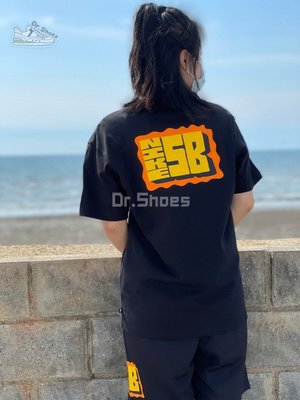 【Dr.Shoes 】Nike SB 黑色 滑板 印花 寬鬆 運動休閒 短袖 短T 男裝 DJ4873-010