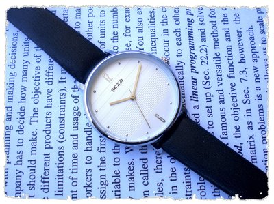 地球儀鐘錶KEZZI日韓人氣 淑女錶文青錶 日本機芯 皮帶錶流行錶 情侶對錶 日本機芯【↘240】K1756G女錶黑色