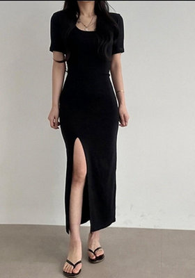 ♥️ AMY DRESS ♥️ 🎎韓國🎎 240034 正韓 前開叉素色長洋 短袖合身洋裝