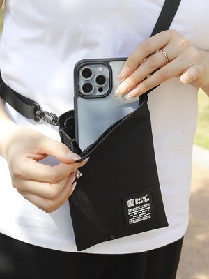 愛優殼配件 BOTTA DESIGN黑色手機包簡約旅行戶外小包女斜挎包散步小巧電話袋