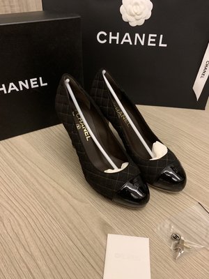 全新現貨全專櫃正品Chanel 經典 黑色麡皮 高跟鞋 38號 附紙盒
