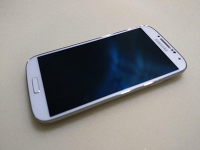 Samsung Galaxy S4 ( GT-i9500 ) ( 4.99 吋 / 16GB ) (深黑藍殼) 二手機