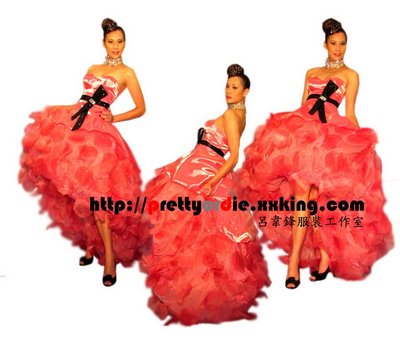 PrettyOrDie表演服裝 設計款禮 粉紅色花瓣禮服 前短後長禮服 胸圍34 腰圍26 身高170以上穿如照4 只有一件 整修出清價