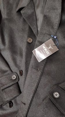 全新$35800英國男裝品牌 MORLEY摩利 100% cashmere 純喀什米爾 黑色經典版西裝外套 長版大衣