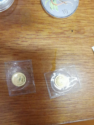 1988年1/20盎司熊貓金幣，純金999，1.55克，無氧