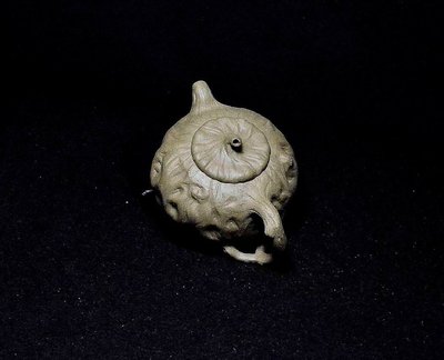 大金壺-早期中國宜興原礦老段泥 土胎漂亮 手工細緻 造型漂亮  好泡好養  六妹