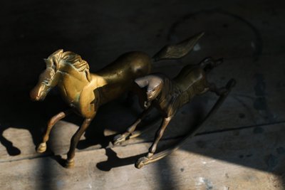 挖你老物《 歐洲古銅馬擺件 》復古 老件 vintage 古董 古物 古道具 雕像 擺飾 飾品 舊貨