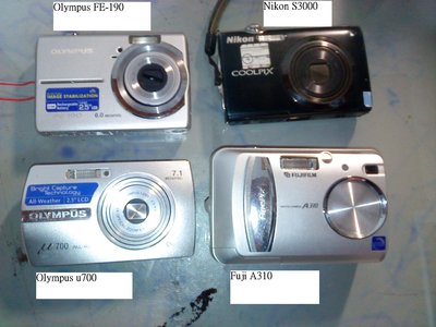 Canon S30, Ricoh, OlympusC5000z, KonicaF300,Sony相機, 可過電使用零件機