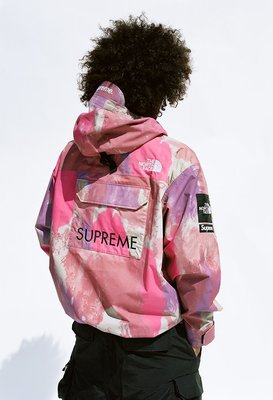 ☆LimeLight☆ Supreme x The North Face Cargo Jacket 十袋風衣外套