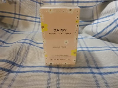 Marc Jacobs Daisy Eau So Fresh 清甜雛菊女性淡香水 30ML