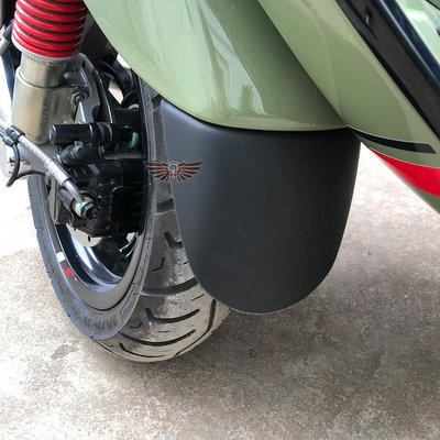摩托車配件 適用 Vespa 春天 沖刺150 GTS300前擋泥板加長 前泥瓦延長加長板