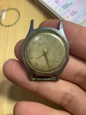 y蘇聯不知道什么品牌上勁古董男錶出售，一線百姓手里收來的，圖片