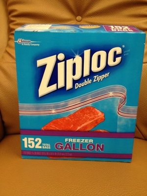 ZIPLOC 密保諾 冷凍保鮮雙層夾鍊袋 26.8x27.3cm一箱38個x4盒  599元--可超取付款
