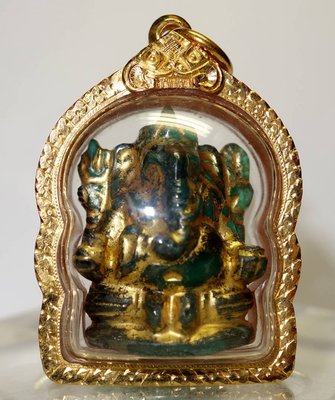 W菩多佛教文物A1-綠色千年4臂象神寶石佛(金殼)
