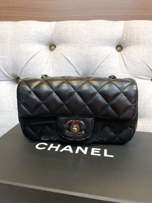 (已售出）Chanel 二手真品 黑色 羊皮 銀鍊mini coco 17 cm
