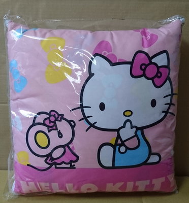 SOGO Hello Kitty 舒適收納抱枕毯, 抱枕, 毯子 (二用款)