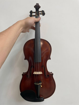 67號 4/4 大連工作室王師傅2000年獨立製作純手工小提琴音質好 市價10萬 高級烏木配件 新加坡尼龍弦，歐料琴橋 +德國溫特尾繩