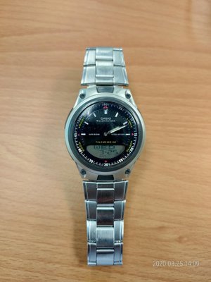 Casio卡西歐手錶，男表，鋼帶，面寬約4公分，指針及電子雙顯示，型號AW-80