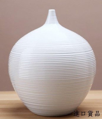 現貨歐式 陶瓷白色雕刻花瓶 陶藝品手工陶瓷瓶擺件 簡約清新白色花器藝術擺飾圓筒陶瓷花瓶禮物裝飾瓶可開發票