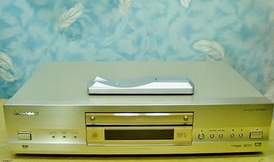 【小劉二手家電】PIONEER  DVD放影機,DV-S733A型,附遙控器,可讀DVD及CD燒錄片