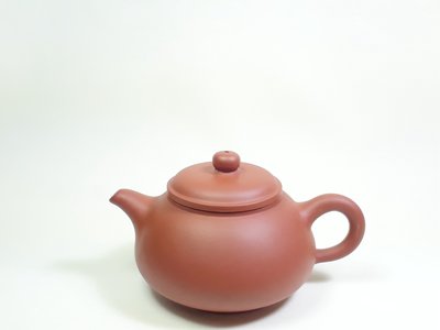 宜興紫砂 90年代初期 紅土 八杯 水平壺 標準壺 荊溪呂製 台商特製款 胎美工精 泥料是壺的靈魂 朱泥