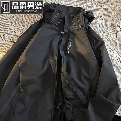 新品外套男 夾克 工裝 衝鋒衣 美式黑武士衝鋒衣 戶外賽博朋克機能風 外套 日系連帽工裝夾克-品爵男装