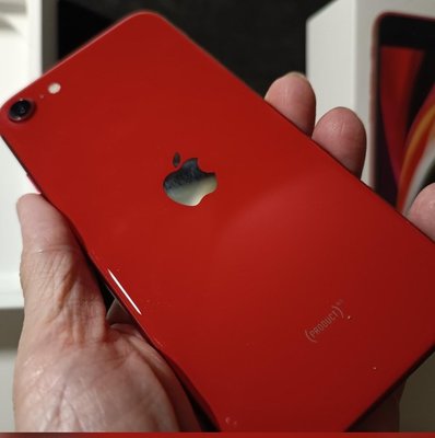 原價$15500 二手女用機 iPhone SE 128GB 2020 red 紅色 SE2 原盒 無配件 電池健康度82% A2296 台灣公司貨