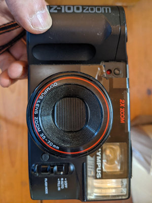 日本二手相機，奧林巴斯AZ-100ZOOM膠卷相機機器，里面