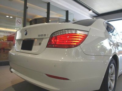《※台灣之光※》全新BMW寶馬E60 07 09 08年小改款原廠樣式美規改歐規LED光柱光條紅白晶鑽尾燈後燈組 台灣製