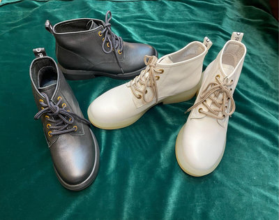 三輝皮鞋TINA’e 8005小牛皮時尚馬丁機車短靴，白色黑色零碼特價