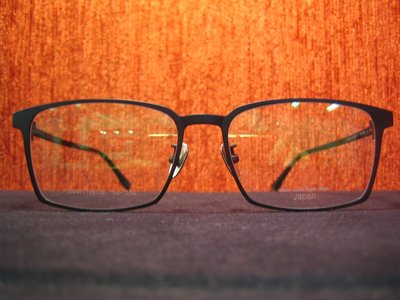 吉新益眼鏡公司odbo(Japan) 最新款手工復古眼鏡*朝框*IC 手工純鈦一體腳,1556 C04