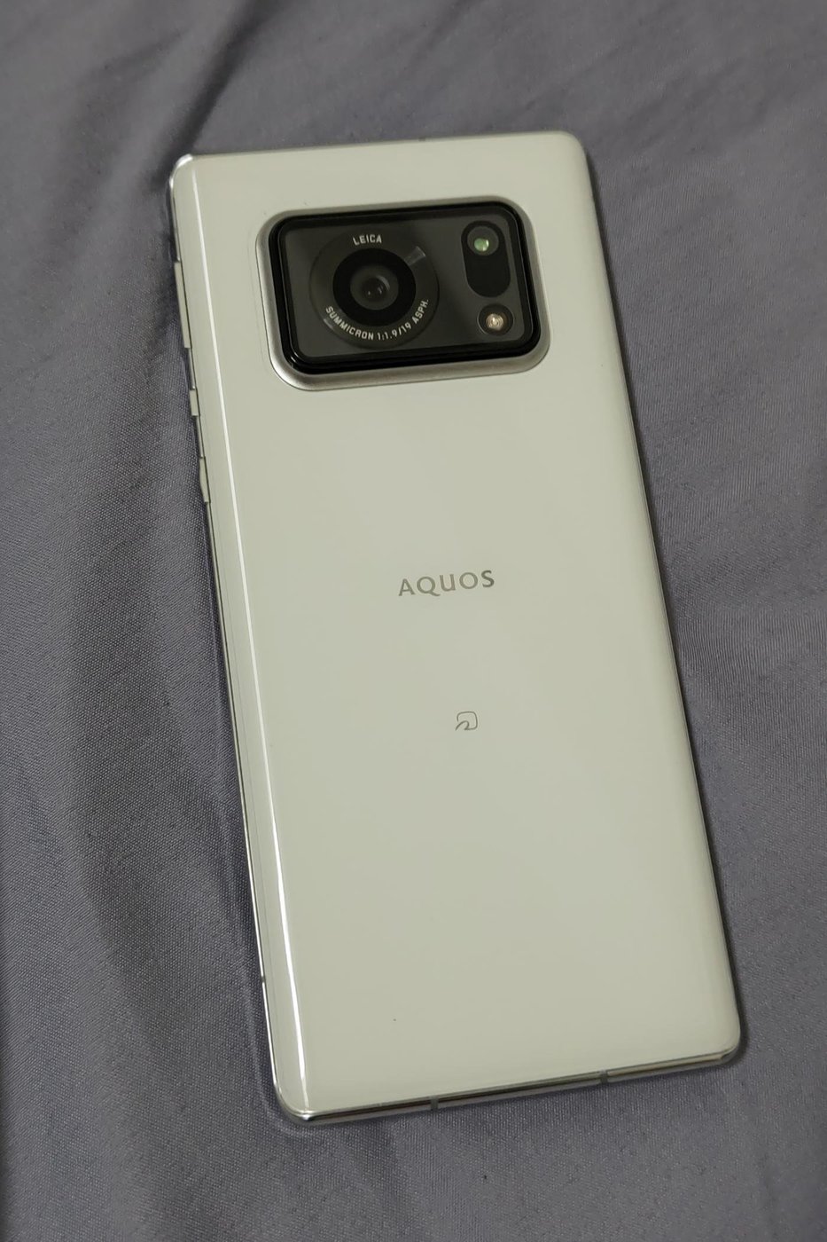 日本全面屏徠卡1英吋鏡頭AQUOS R6 SOFTBANK A101SH 內件多國