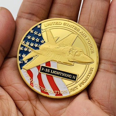 特價！美國F35戰斗機鍍金紀念幣 閃電II空軍飛機金幣硬幣紀念章